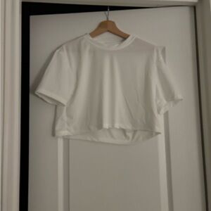 SHEIN White Crop Top